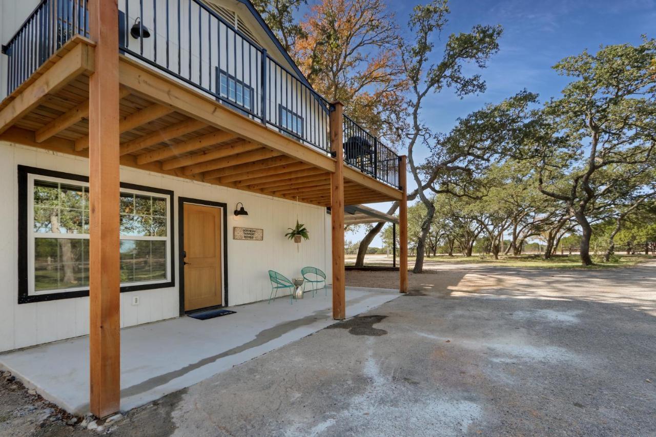 Pancho And Lefty'S - Bohemian Rhapsody Apartment Wimberley Exterior photo